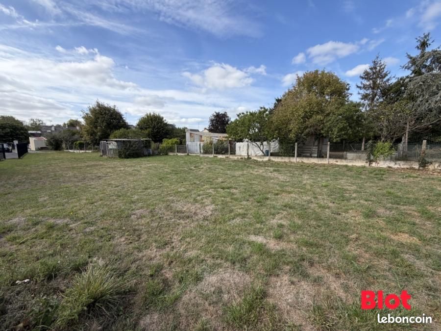 Terrain 566 m² Betton · 179 900 €