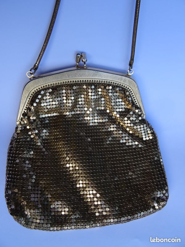 Petit sac de soirée en mailles dorées 1930 (image 3)