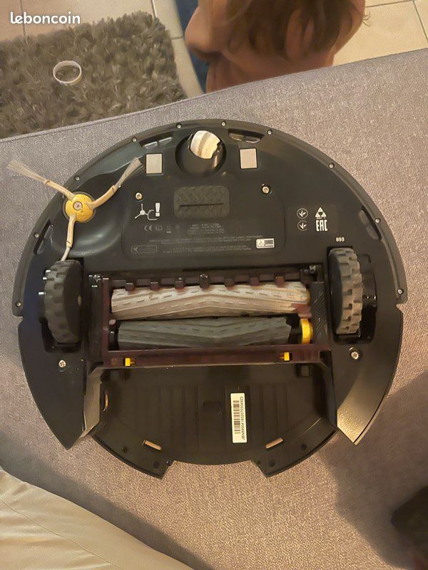 IRobot - Romba 960 - navigation caméra – Batterie OK – Station 
