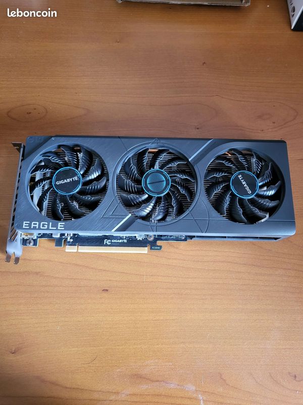 🎮 Carte Graphique GIGABYTE RTX 4060 EAGLE OC 8 Go – Excellent état 🎮 (image 1)