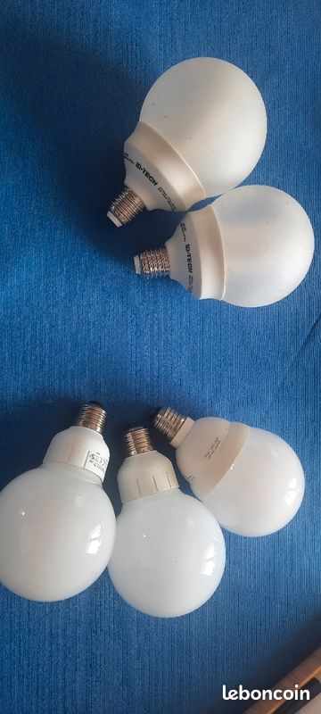 Lot 5 ampoules boules économie d'energie (image 1)