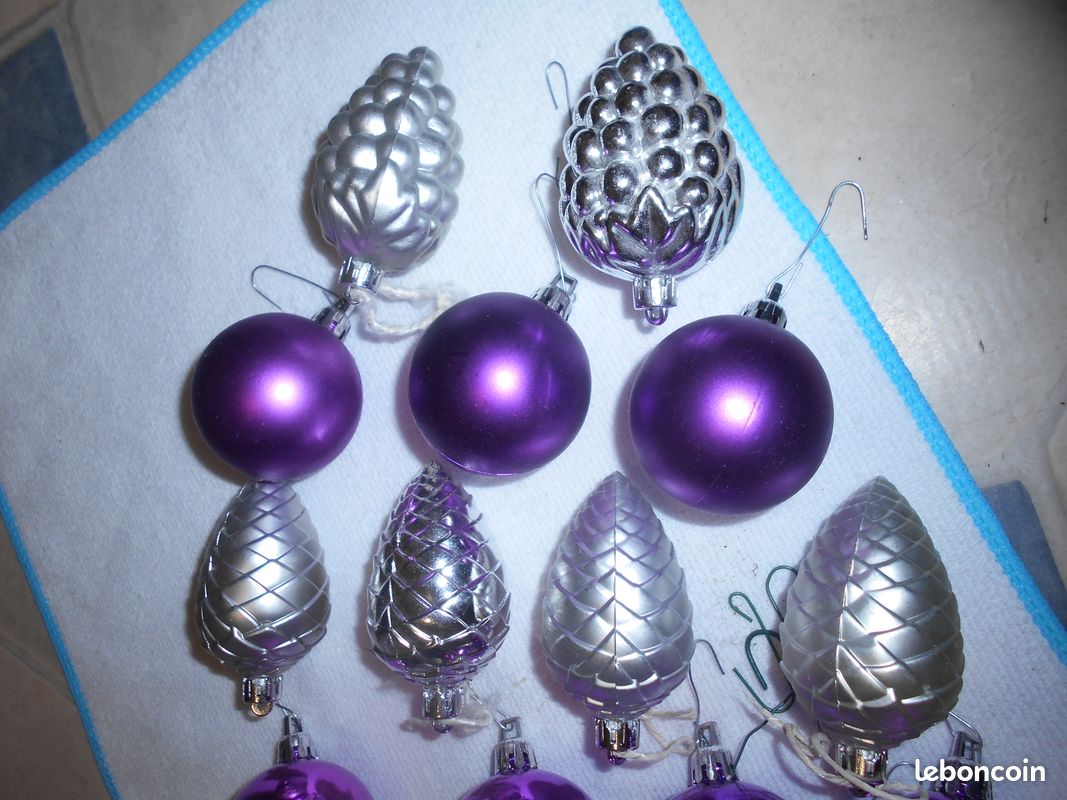 6 boules de NOËL NEUF. MAUVE ARGENT... OBJAT 19130 (image 2)