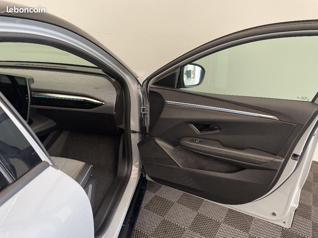 Renault Mégane E-TECH EV60 220 ch super charge Techno (image 20)