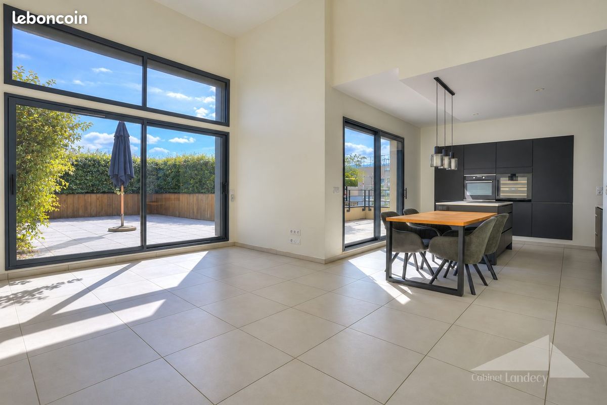 Appartement 4 pièces 96 m² · à Ferney-Voltaire · 96 m² · 699 000 €