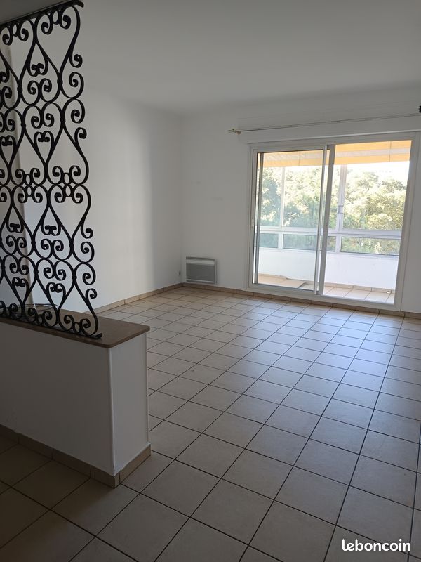 Appartement 3 pièces 77 m² · à Marseille · 77 m² · 239 000 €