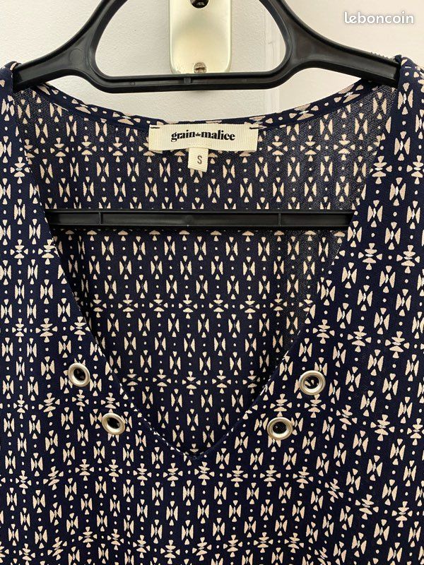Tshirt matière extensible (image 2)