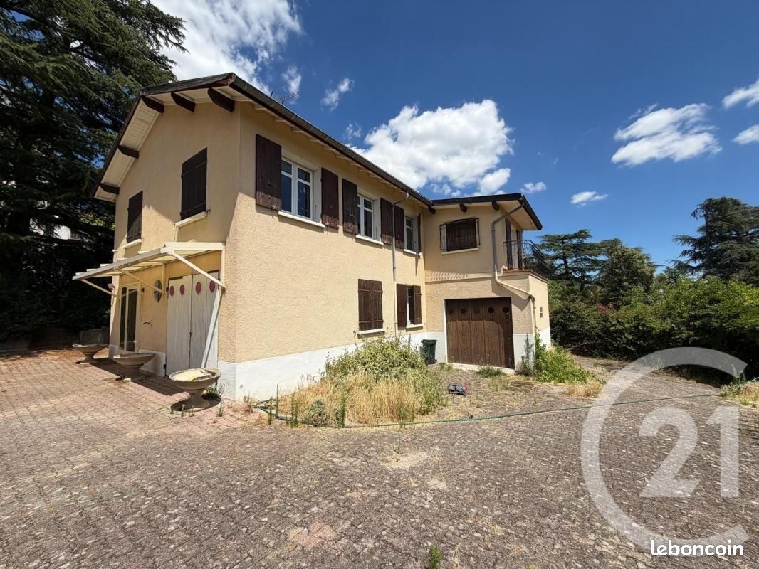 Maison 8 pièces 117 m² · à Annonay · 117 m² · 199 000 €