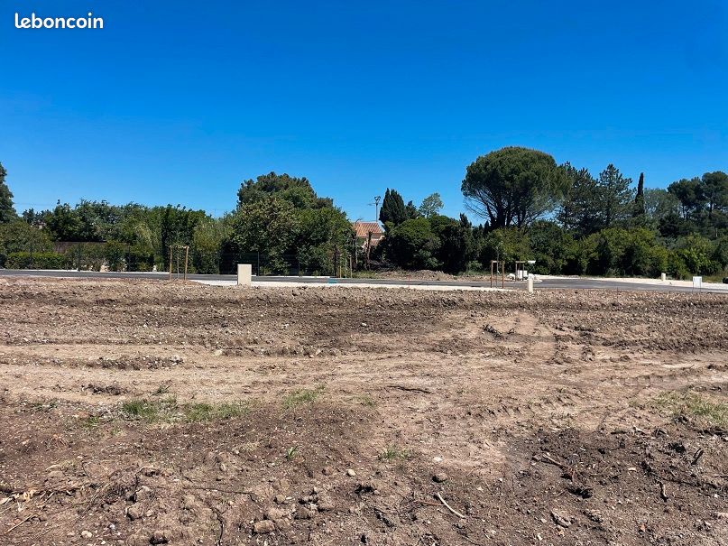 Terrain 402 m² · à Châteauneuf-de-Gadagne · 402 m² · 149 000 €