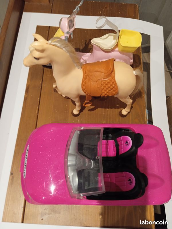 Lot accessoires BARBIE (image 1)
