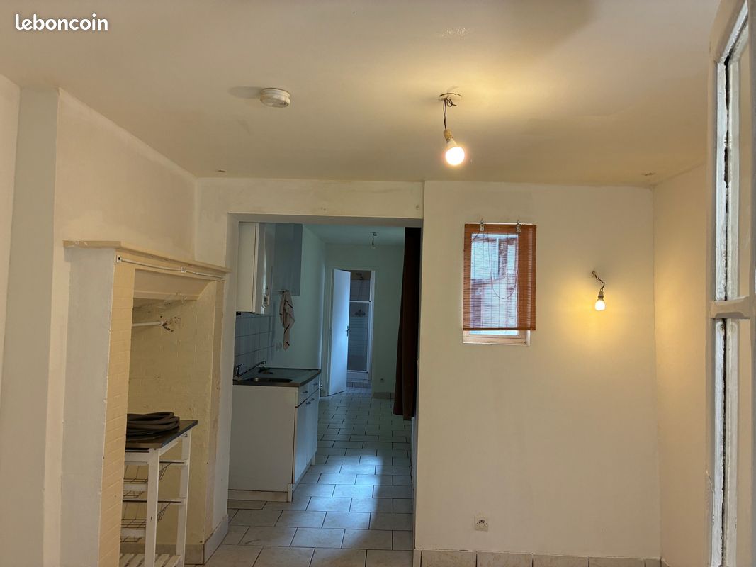 Appartement a louer - 2 pièce(s) - 30 m2 - Surfyn