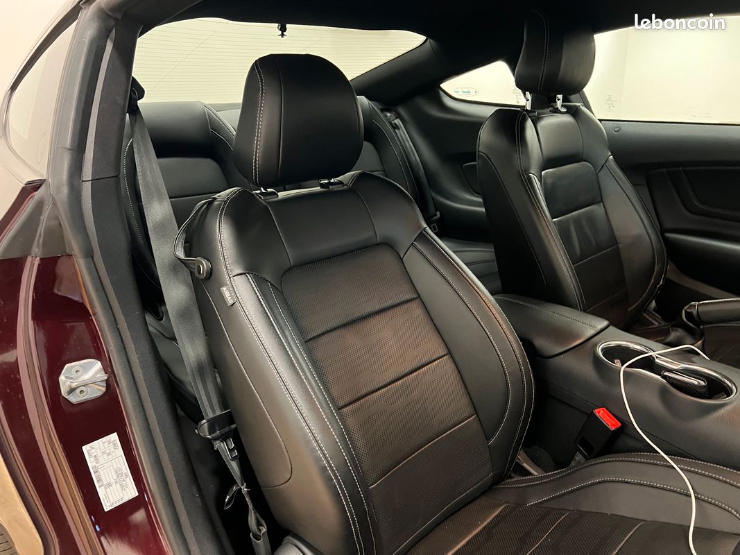 Ford Mustang 5.0 V8 GT 450 Ch BVA10 / Peinture Burgundy Velvet (Rare) / Pas de malus / Suivi complet / CarPlay / Android Auto / (image 14)