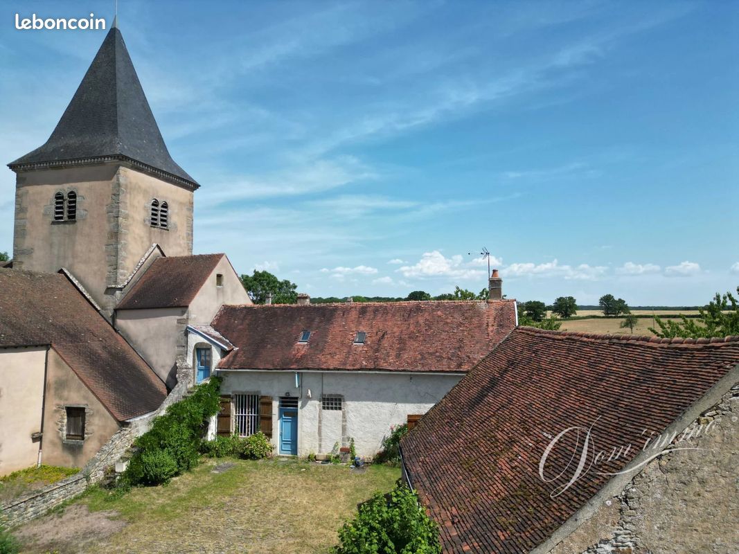 Maison 9 pièces 153 m² · à Précy-sous-Thil · 153 m² · 139 000 €
