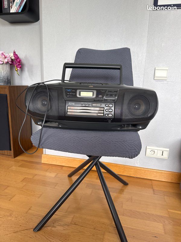 Lecteur portatif CD/cassettes/radio (image 1)