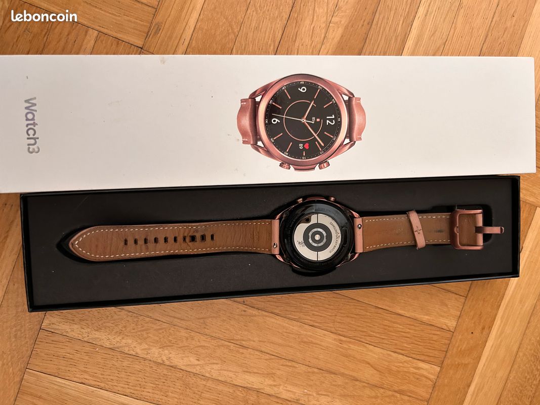 Mystic Silver Samsung Watch Etanche Montre Connectée 4G Samsung