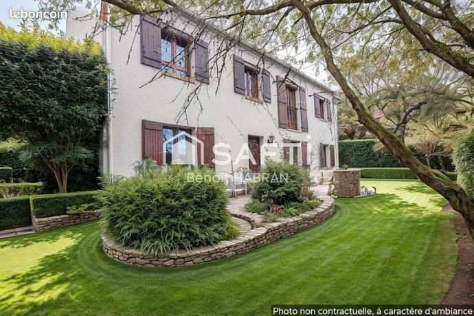 Maison 8 pièces 195 m²