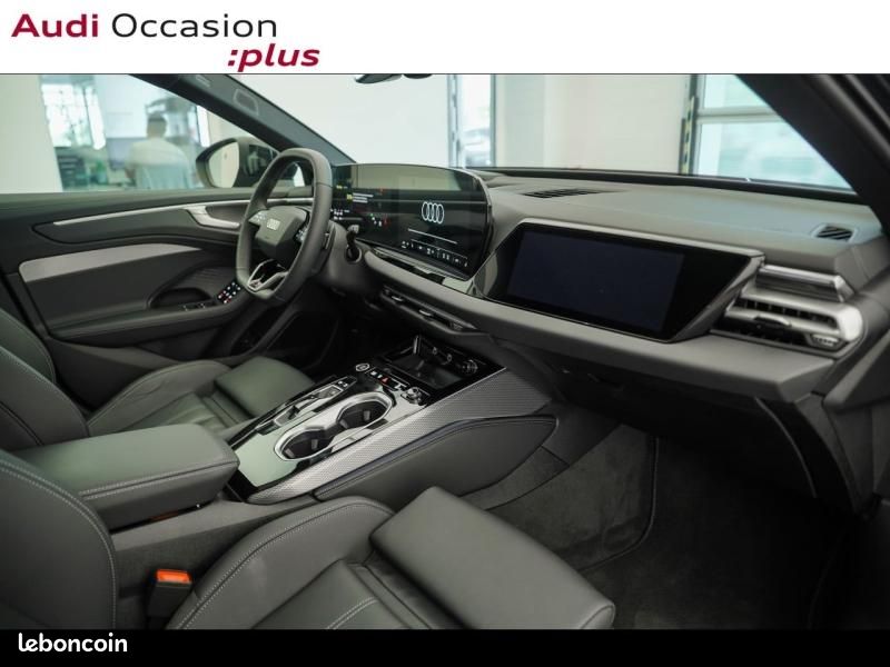 Audi A6 Avant 2.0 TFSI 299ch e-hybrid S line Quattro S tronic 7 (image 11)