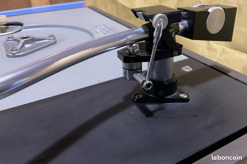 Bras de lecture Ortofon RS-212 avec accoudoir et