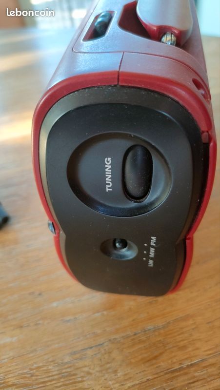 Radio Grundig MUSIC60L-RE rouge - DARTY Réunion