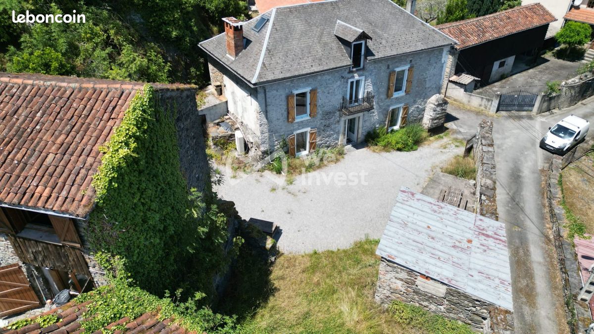 Maison 8 pièces 138 m² · à Saléchan · 138 m² · 215 000 €