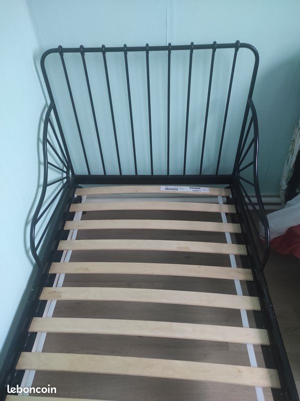 Lit extensible MINNEN Ikea noir + sommier + matelas (image 6)