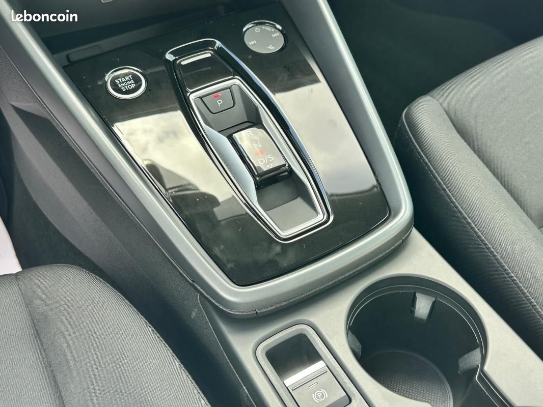 Audi A3 sportback TFSI Mild Hybrid 116 S tronic 7 Design (image 16)