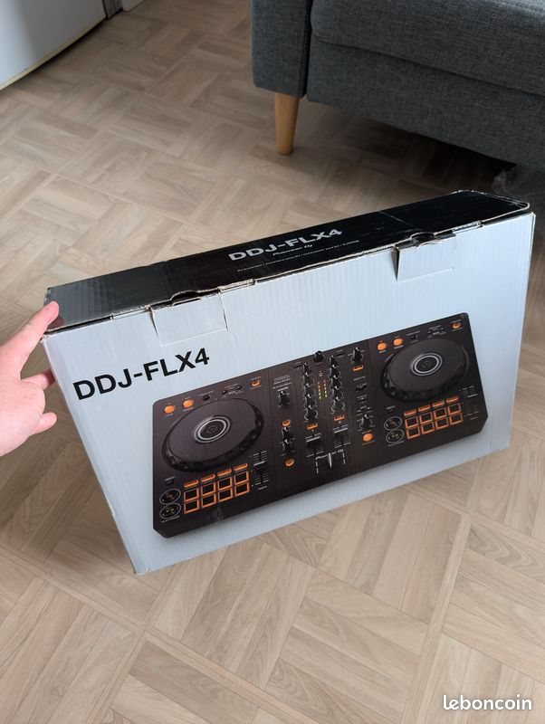 Pioneer DDJ-FLX4 (image 2)