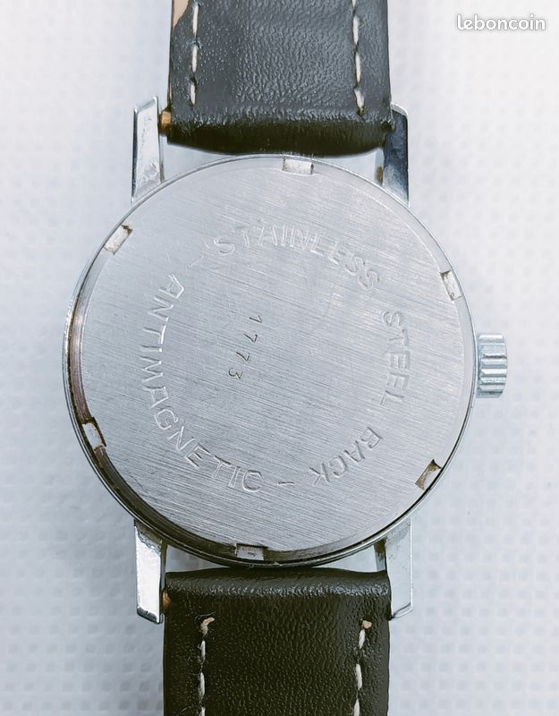 Montre Mécanique Dollar à L'arrêt - Cadran Rouge/noir Chiffres Romains - Occasion