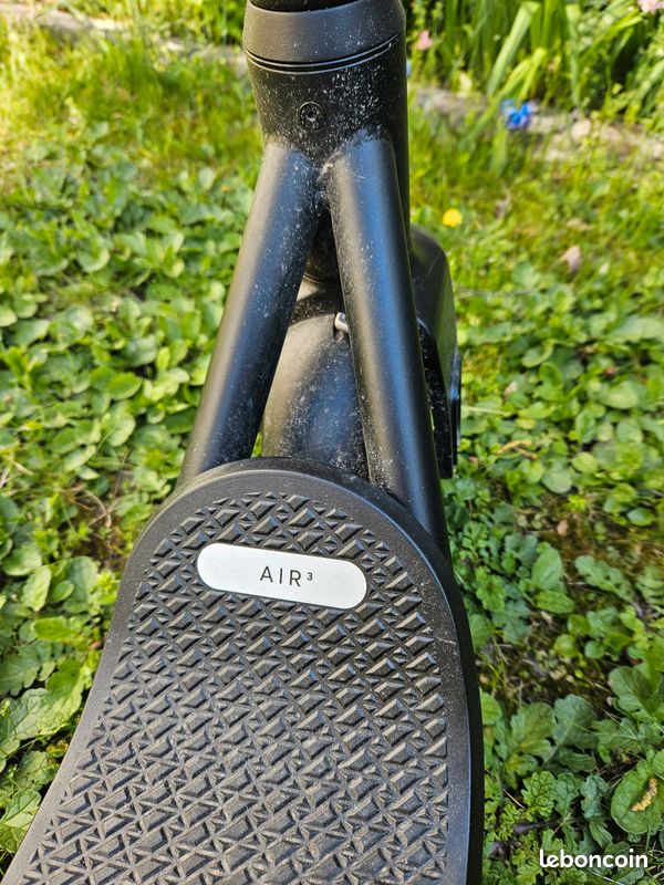 Trotinette électrique PURE Air3 (image 3)