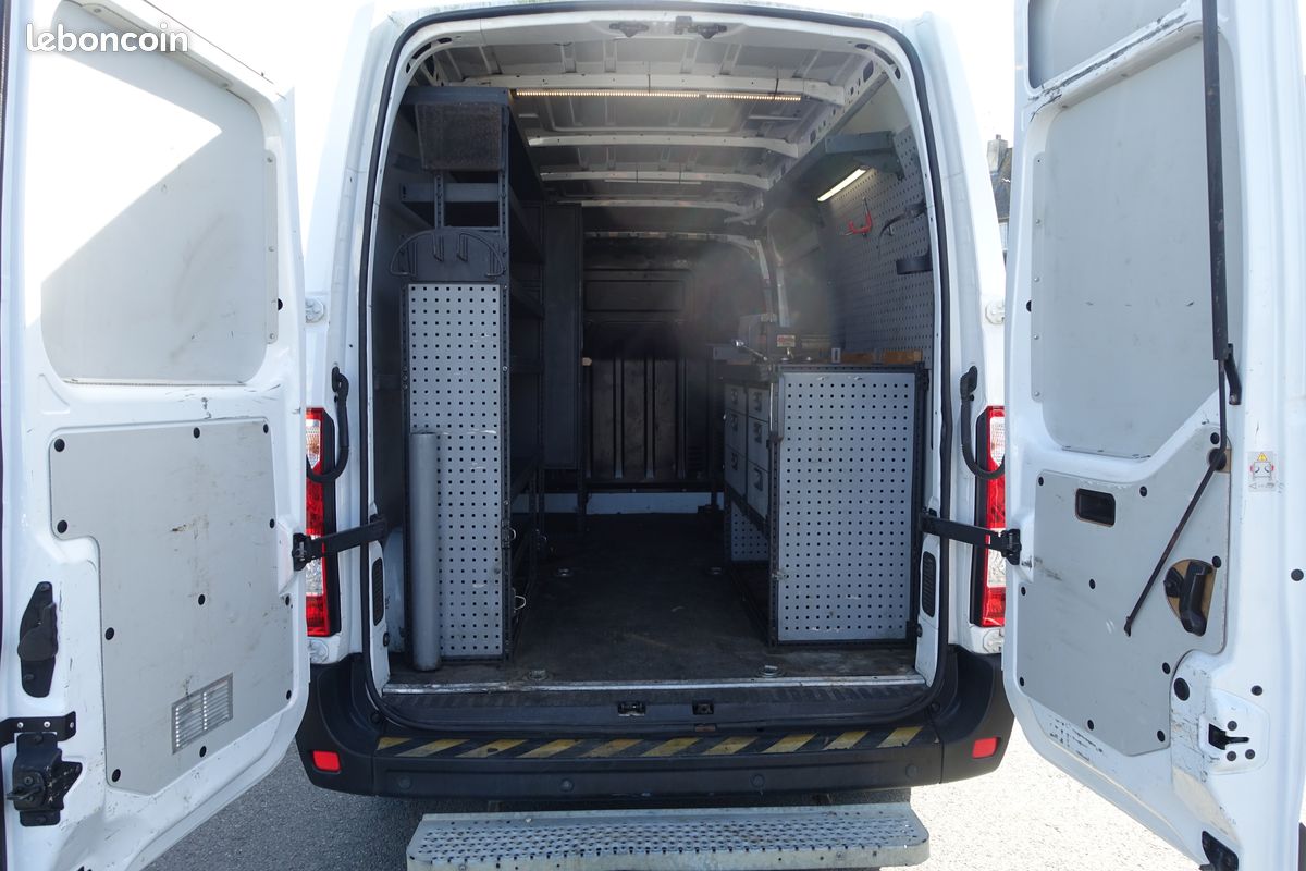 Renault master l2h2 grand confort 2.3 dci 130ch atelier -125920 km (image 1)