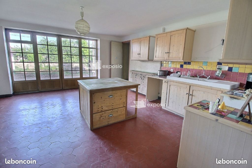 Maison 6 pièces 182 m² · à Magné · 182 m² · 183 500 €