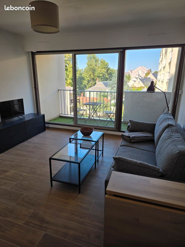 Appartement 1 pièce 28 m² · à Orléans · 28 m² · 650 €