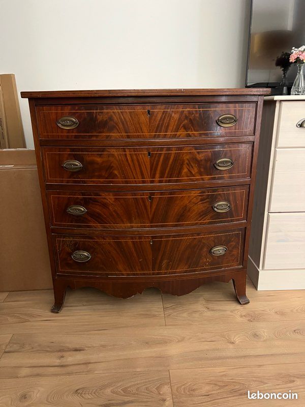 Commode (image 1)