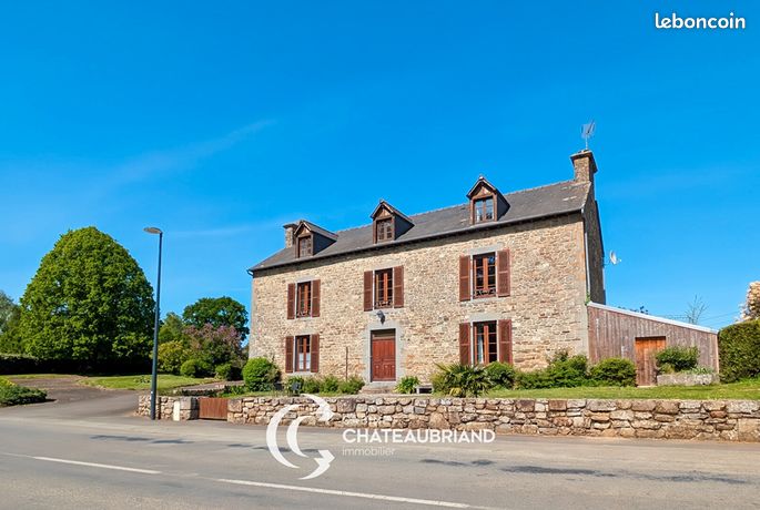 Maison 11 pièces 233 m²