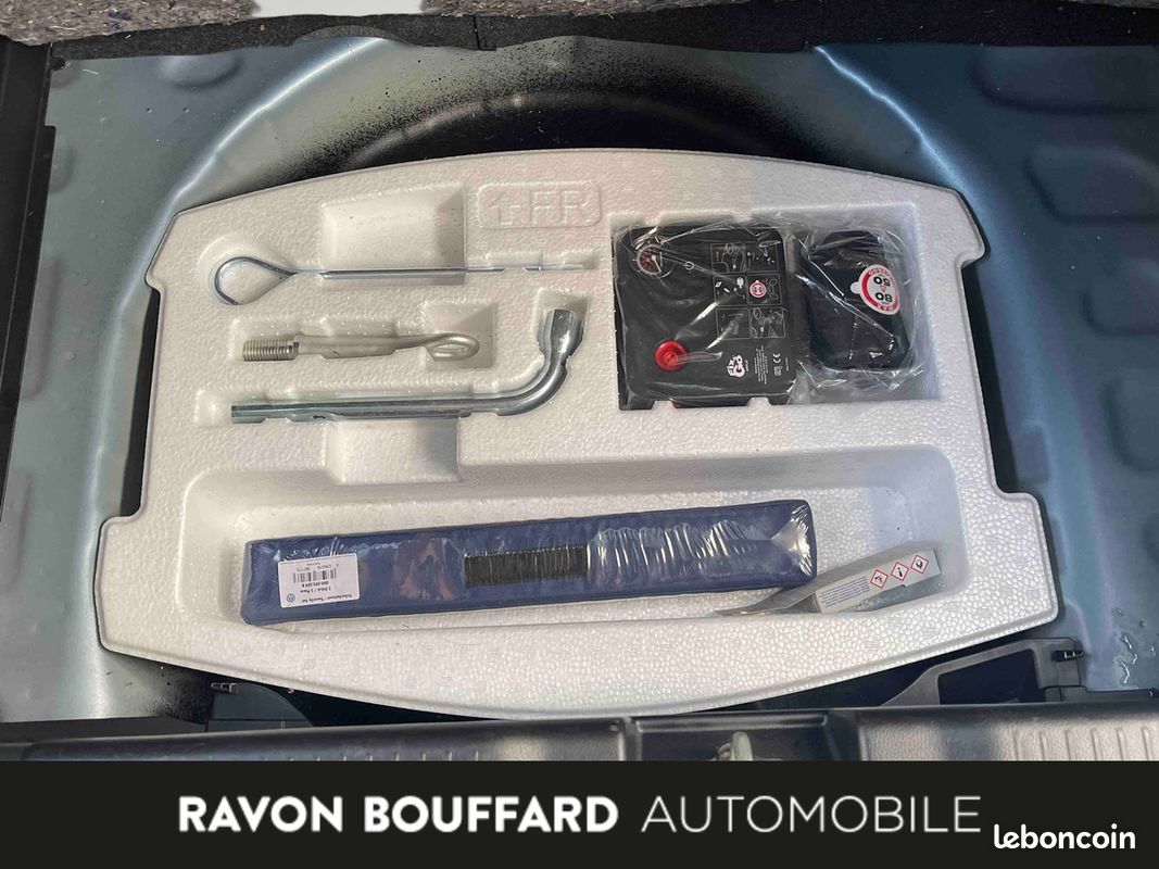 SUZUKI Swift 1.0 Boosterjet Hybrid SHVS Pack (image 15)