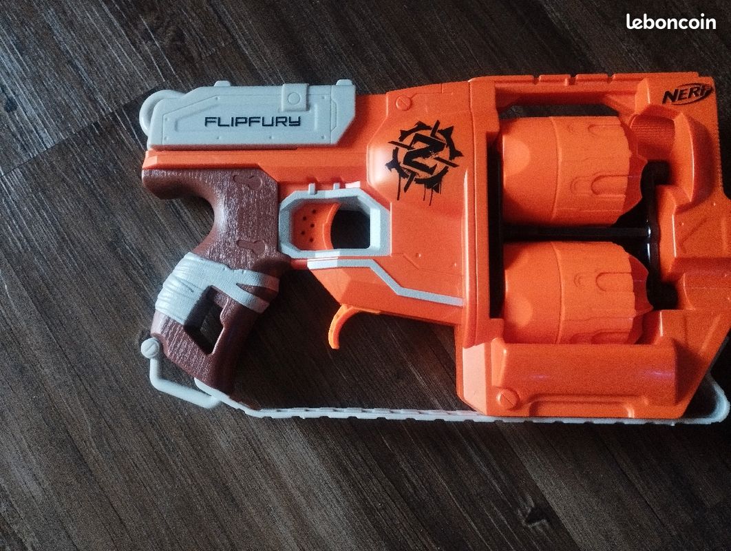 Nerf zombie avec double barillets (image 4)