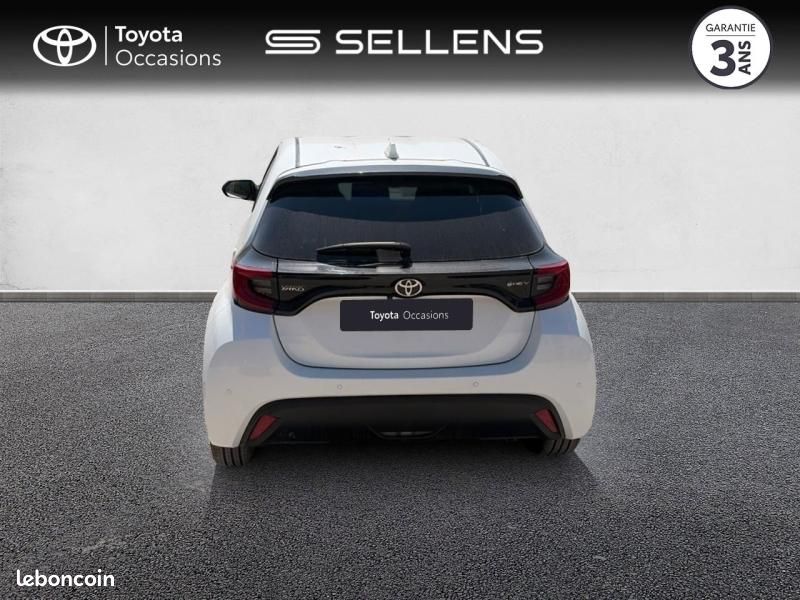 Toyota Yaris 116h Design 5p MY22 (image 4)