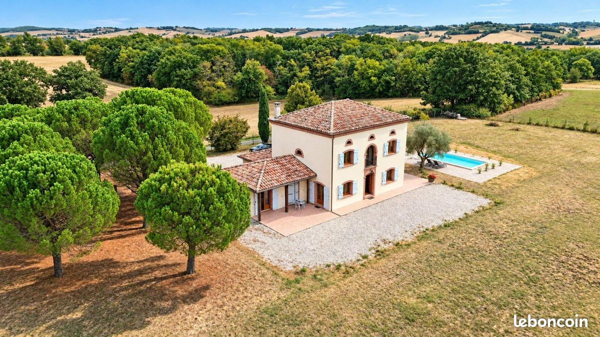 Maison 7 pièces 226 m² · à Boissède · 226 m² · 378 000 €