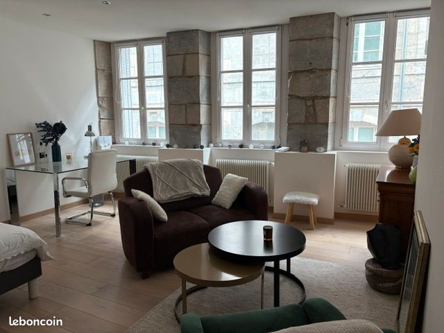 Appartement 1 pièce 44 m² · à Besançon · 43,5 m² · 135 000 €