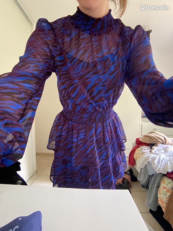 Robe style meuf du 16 (image 1)