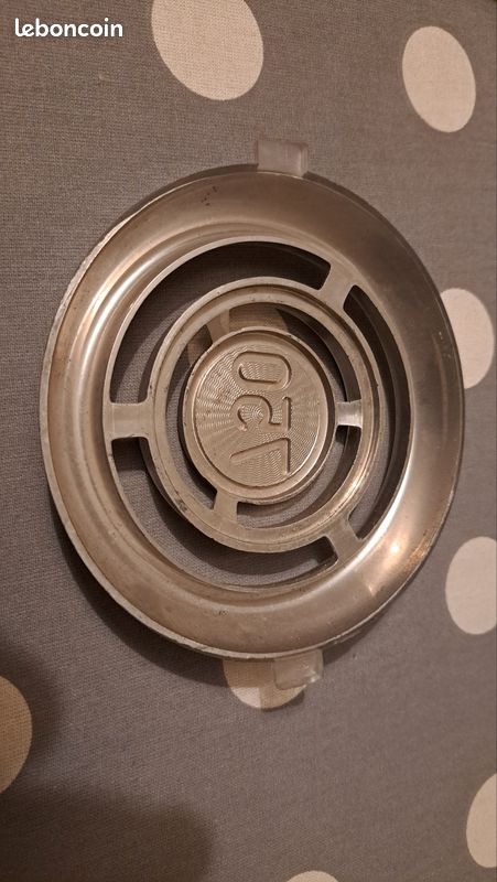 Logo insigne fiat 750 (image 2)
