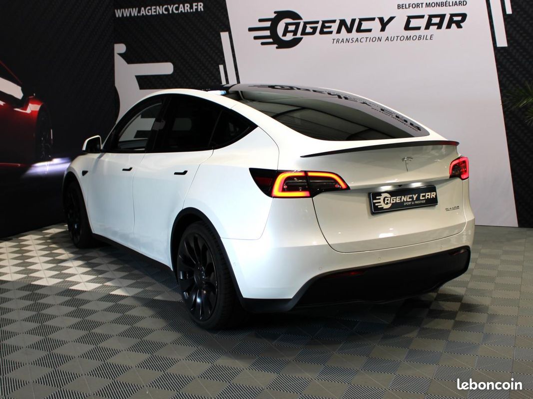 TESLA MODEL Y AWD Performance - Première main (image 3)