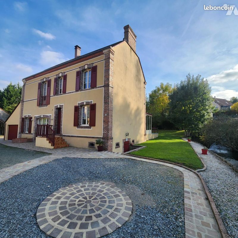 Maison 10 pièces 221 m² · à Ceton · 221 m² · 270 400 €