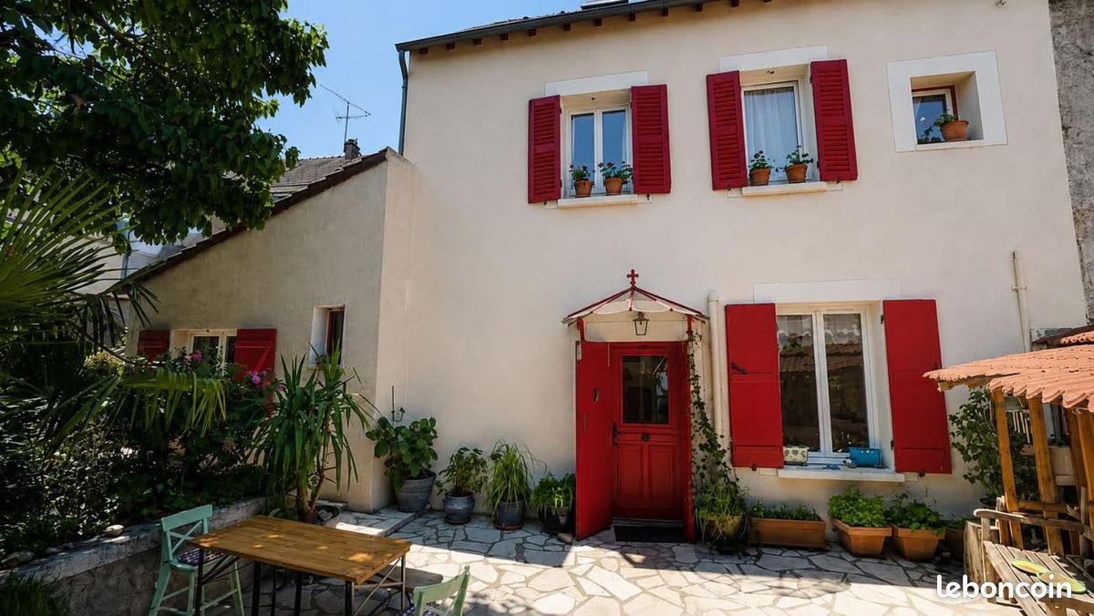 Maison 6 pièces 125 m² · à Épône · 125 m² · 325 000 €
