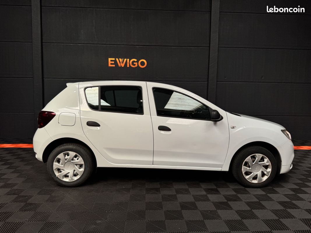 DACIA SANDERO 1.5 DCI 75Ch - AMBIANCE - CLIM - BLUETOOTH - ENTRETIEN CONSTRUCTEUR - GARANTIE 6 MOIS (image 16)