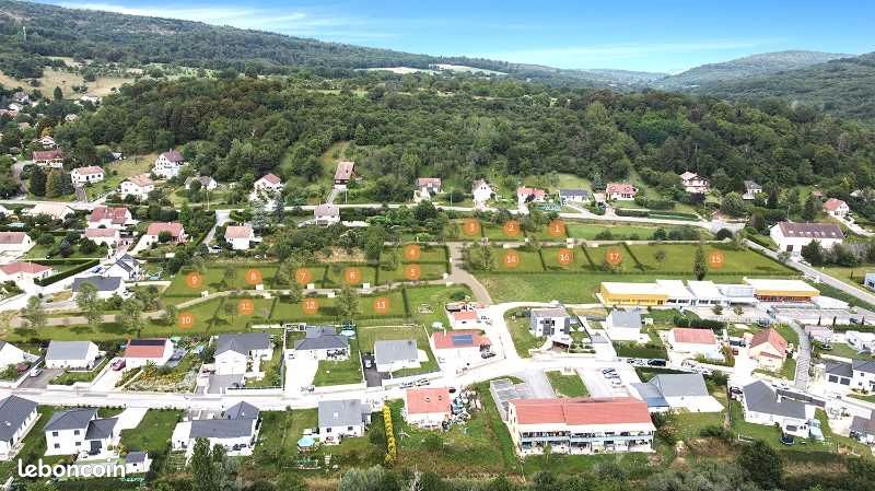 Terrain 664 m² · à Amagney · 79 000 €