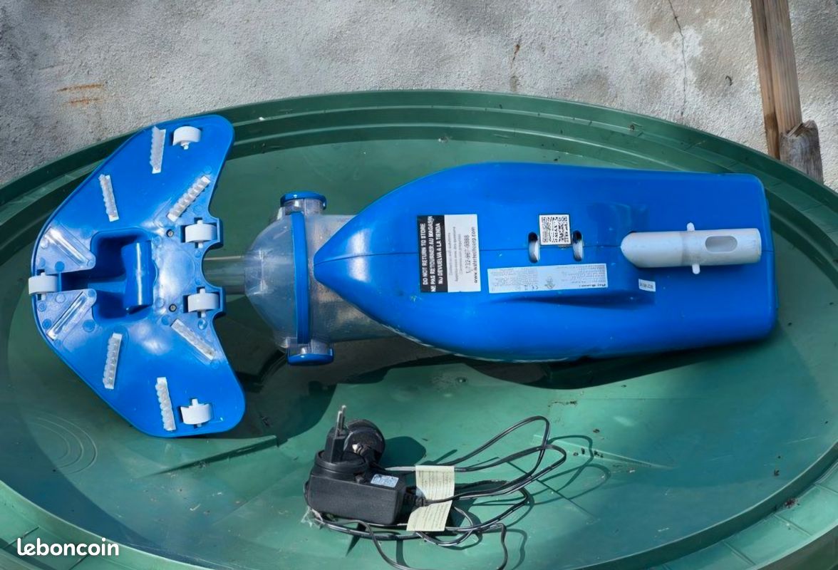 Aspirateur piscine et spa Pool Blaster Max (image 4)