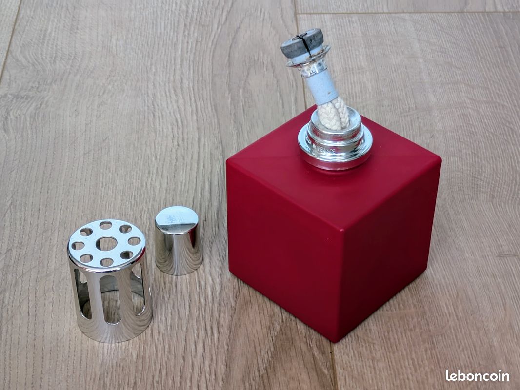 Lampe Berger Paris Modèle Cube Rouge - Diffuseur De Parfum Décoratif - Occasion Fonctionnelle