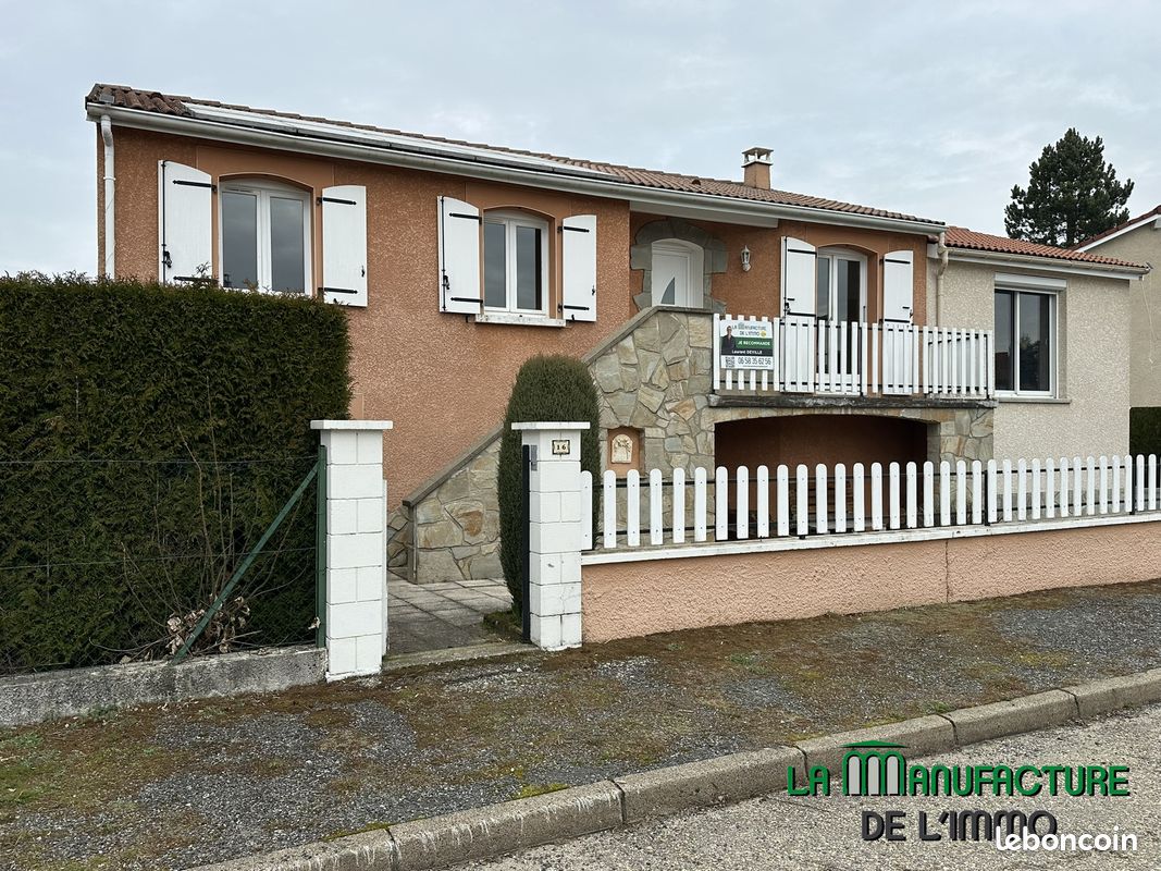Maison 5 pièces 121 m² · à Saint-Didier-en-Velay · 121 m² · 285 000 €
