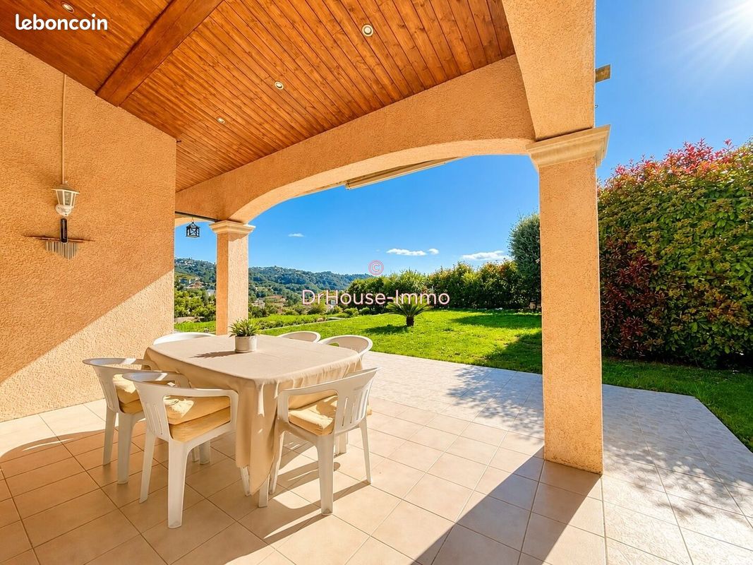 Maison 4 pièces 130 m² · à Carros · 130 m² · 650 000 €