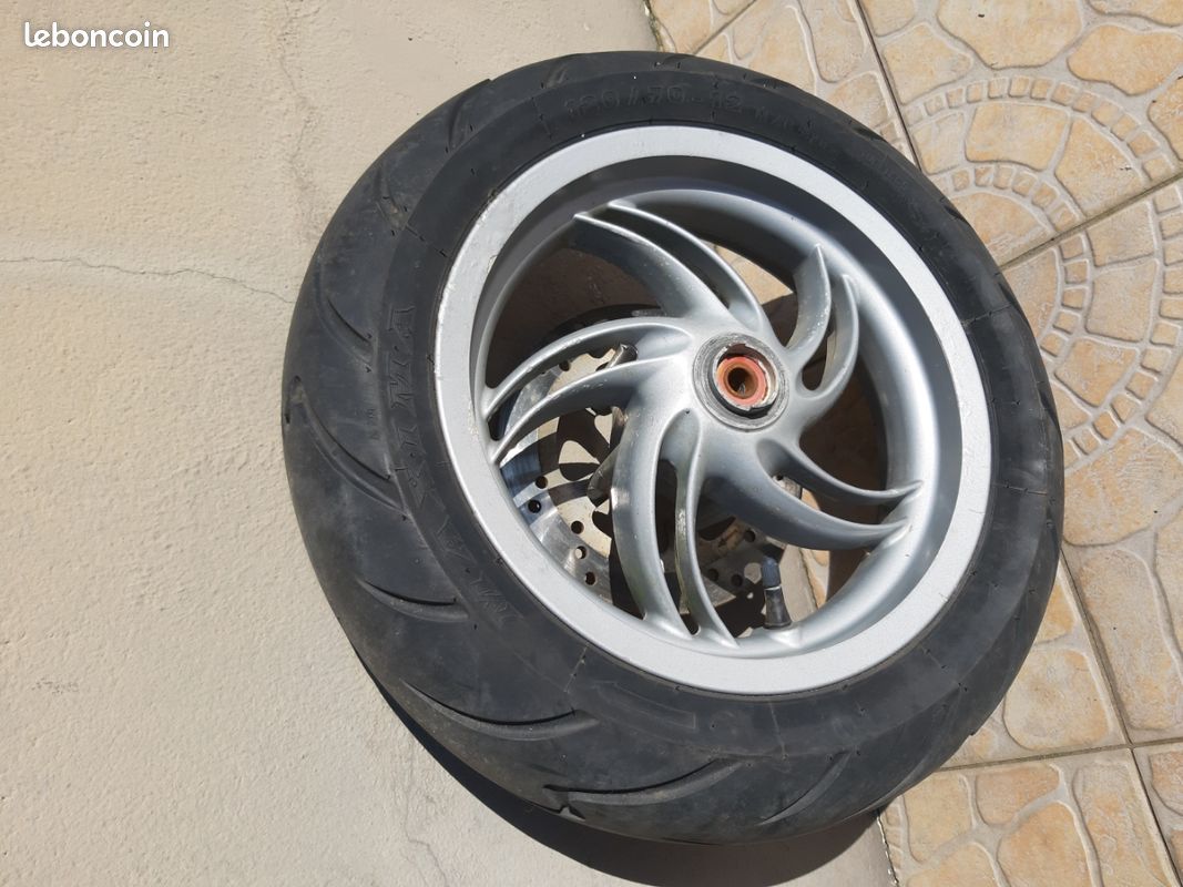 Roue avant Piaggio 125 cc (image 2)